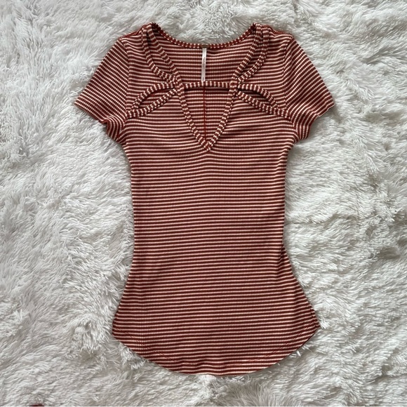 Free People | Frenchie Striped Cut Out Ribbed 90’s Y2K Tee - Picture 14 of 14
